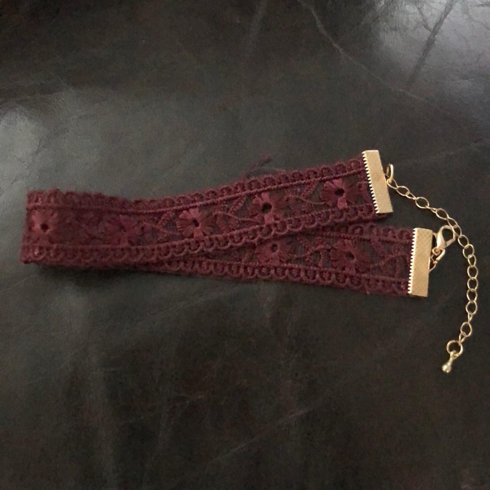 Red lace choker